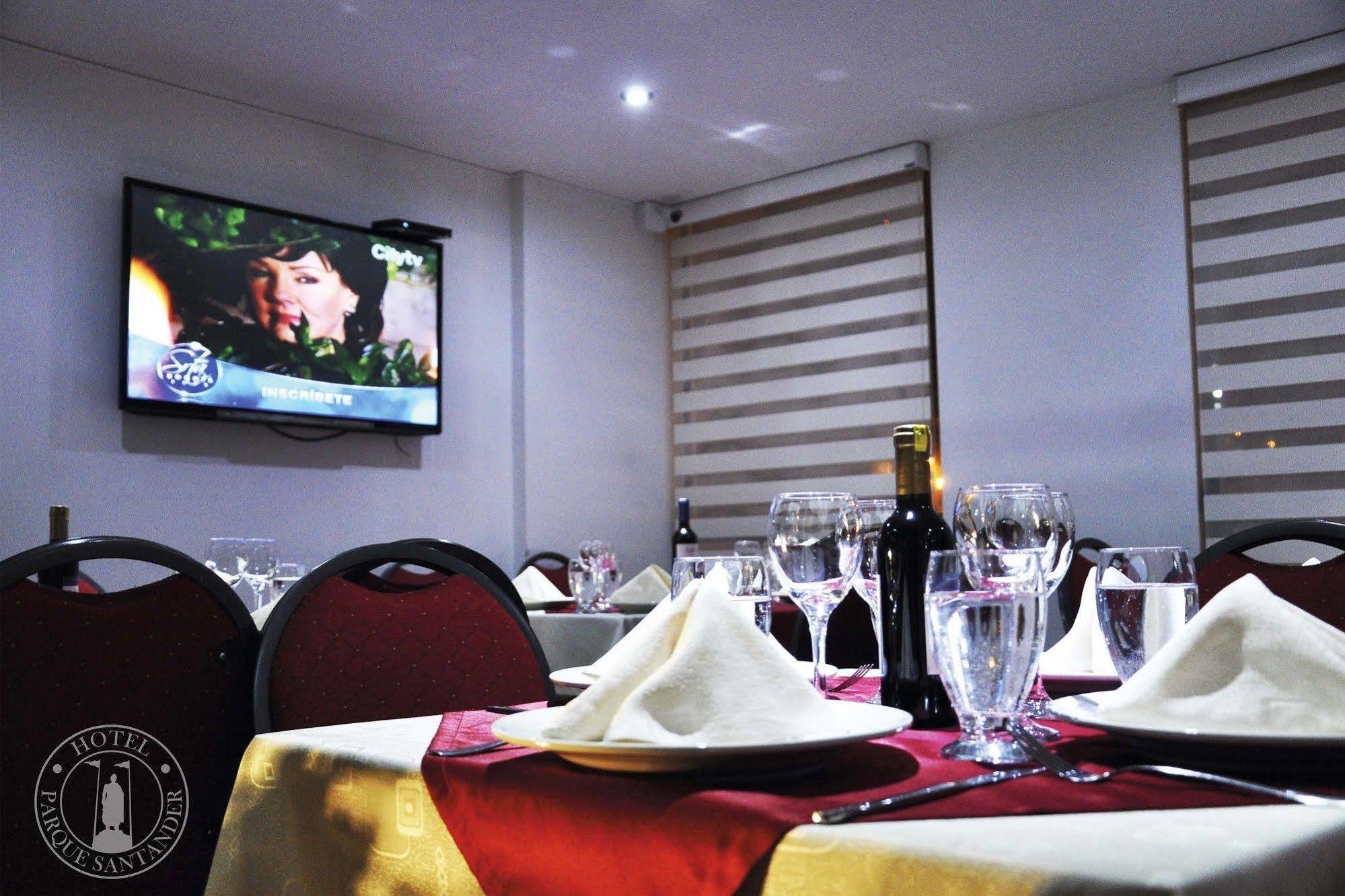 Hotel Parque Santander Tunja Exteriör bild