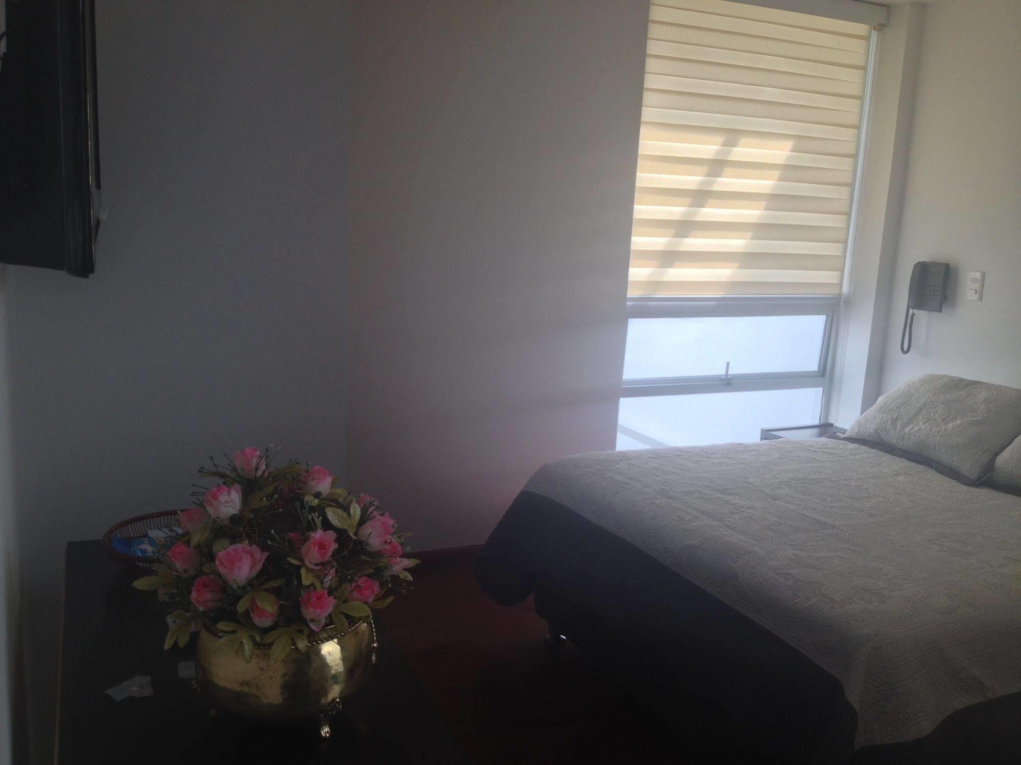 Hotel Parque Santander Tunja Exteriör bild