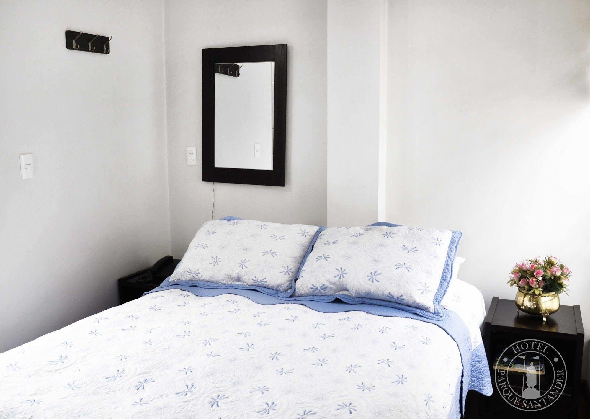 Hotel Parque Santander Tunja Exteriör bild